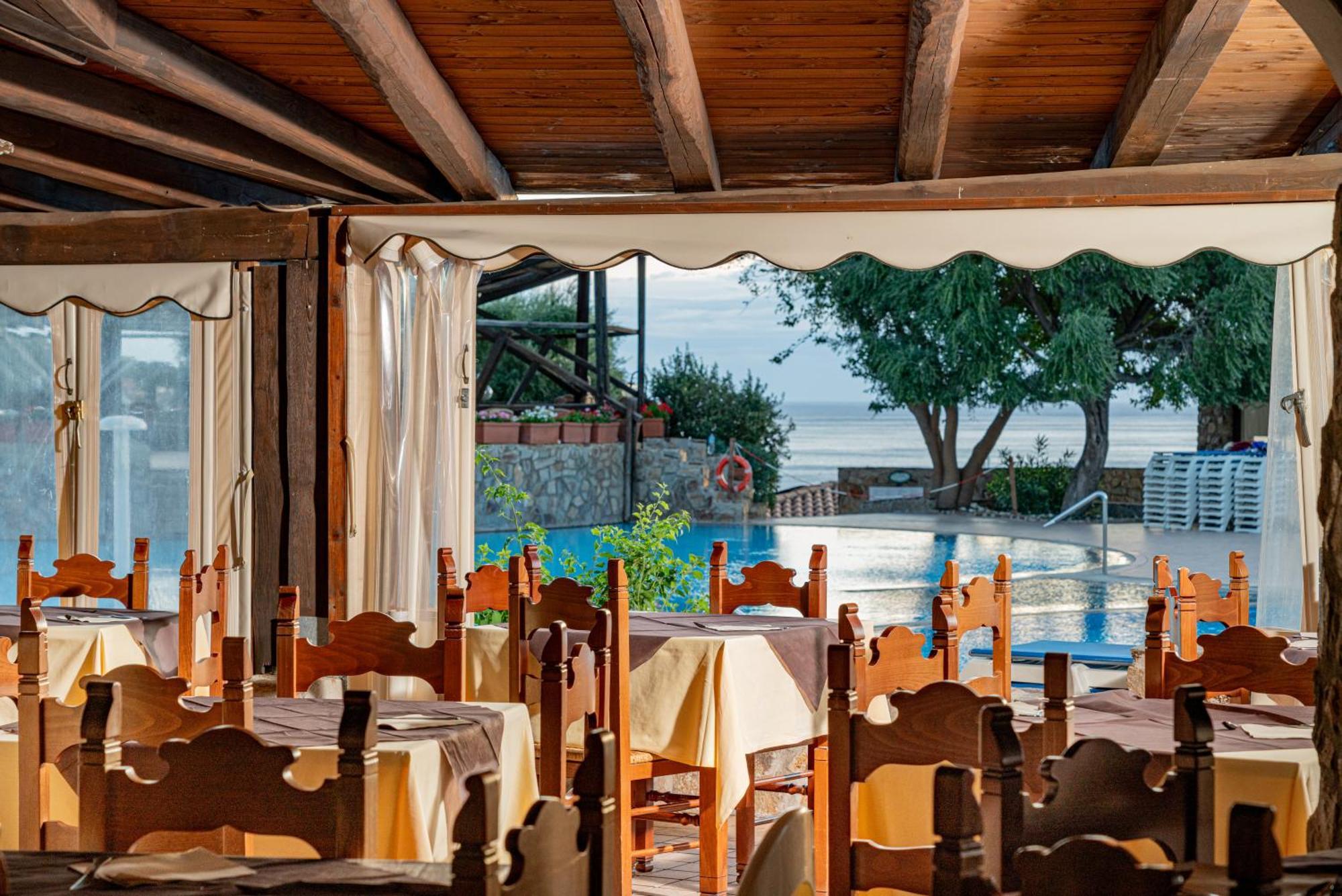 Hotel Club Esse Cala Gonone Esterno foto
