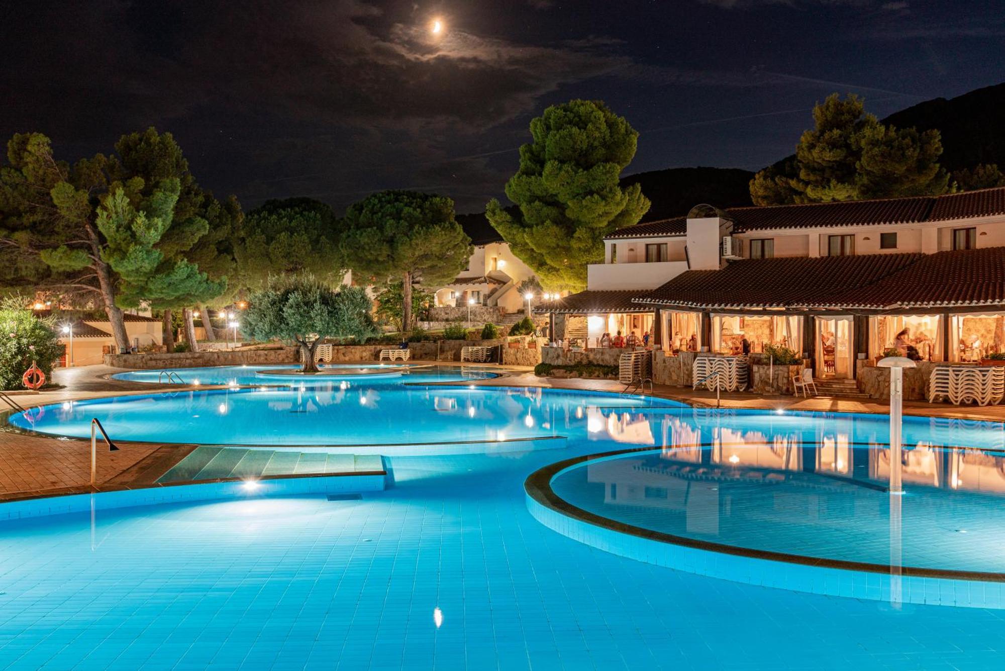Hotel Club Esse Cala Gonone Esterno foto