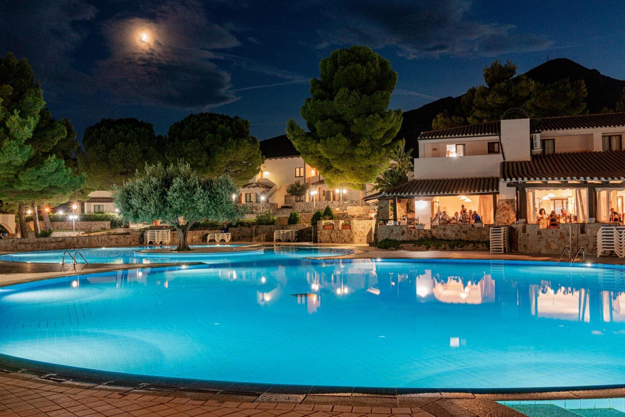 Hotel Club Esse Cala Gonone Esterno foto
